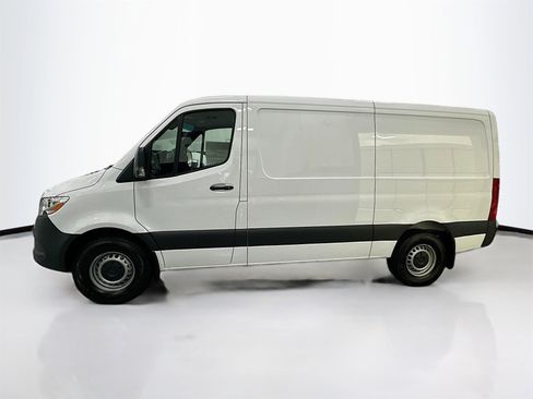 Used 2025 Mercedes-Benz Sprinter 2500 image 5