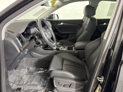 Certified 2023 Audi Q5 2.0T Prestige w/ Prestige Package image 6