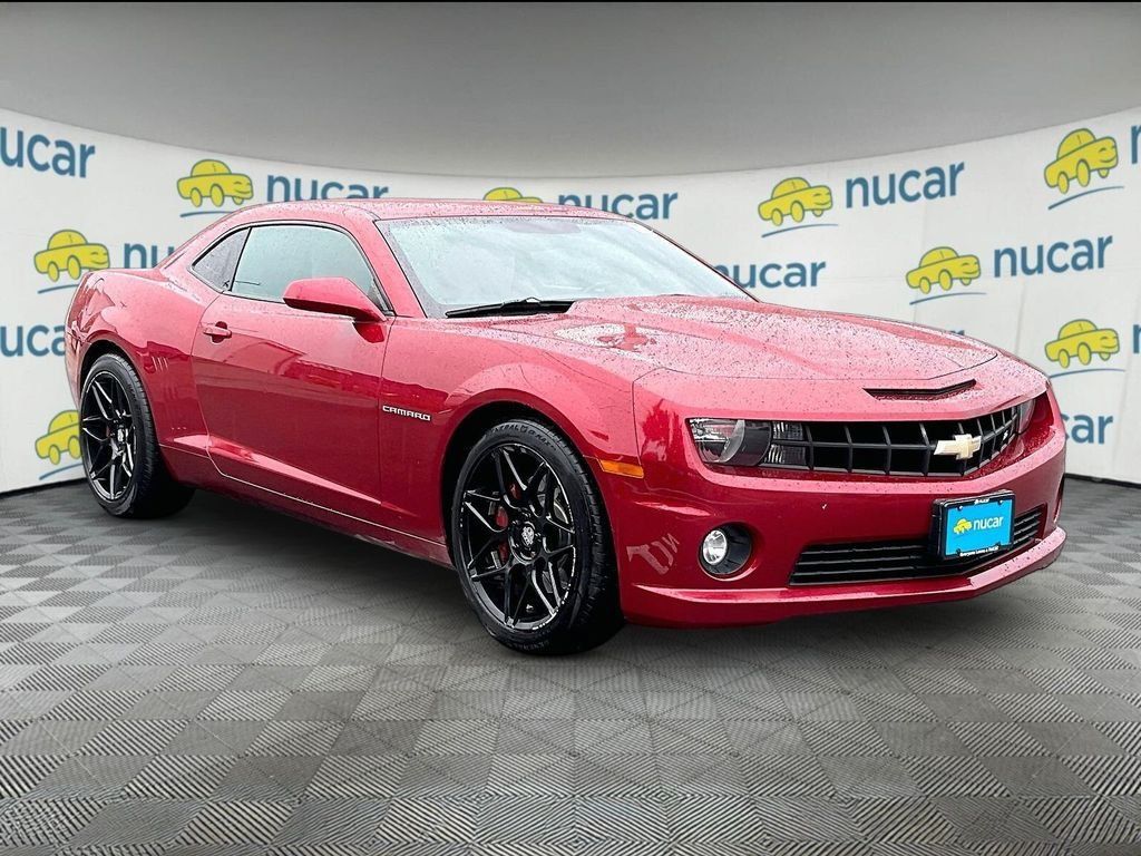 Used 2013 Chevrolet Camaro SS RWD image 1