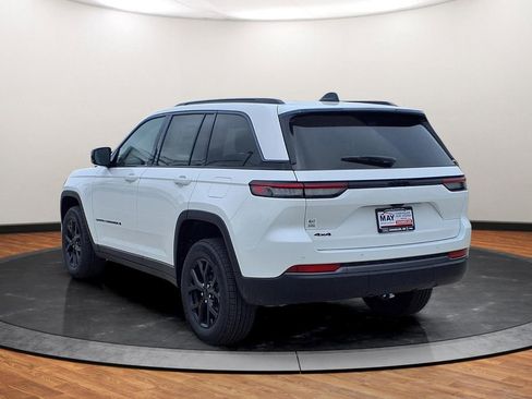 New 2026 Jeep Grand Cherokee Altitude AWD/4WD image 12
