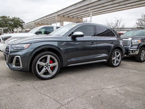 Used 2021 Audi SQ5 Prestige image 3