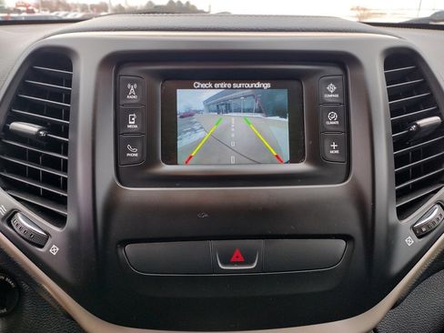 Used 2016 Jeep Cherokee Sport w/ Cold Weather Group image 27