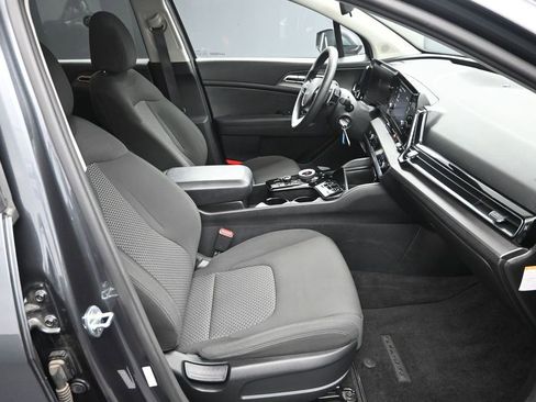 Certified 2023 Kia Sportage LX AWD/4WD image 36