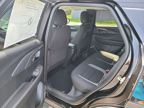 New 2026 Chevrolet TrailBlazer LT w/ Midnight Edition AWD/4WD image 18