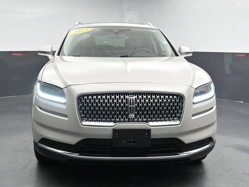 Used 2022 Lincoln Nautilus Reserve AWD/4WD image 3