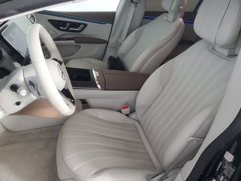 Used 2023 Mercedes-Benz EQS 450+ Sedan image 12