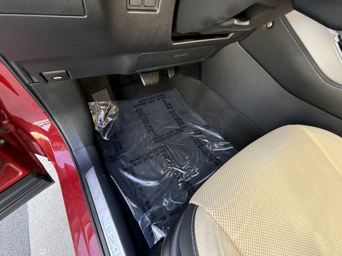 Used 2019 Lexus NX 300h AWD image 17