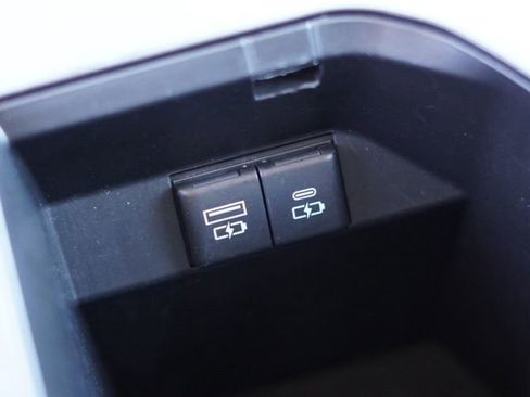 Used 2023 Toyota Camry LE w/ Convenience Package image 28