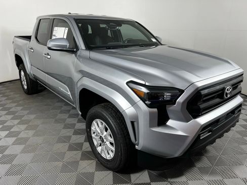 New 2026 Toyota Tacoma SR5 image 3
