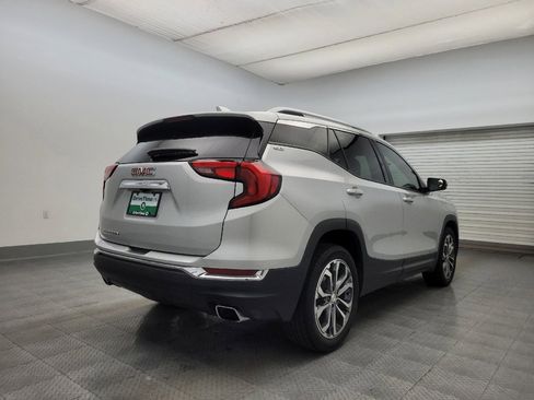 Used 2019 GMC Terrain SLT image 9