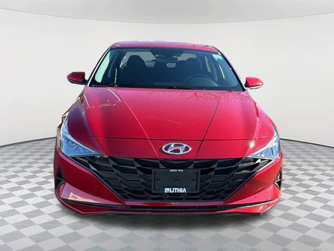 Used 2023 Hyundai Elantra SEL image 2