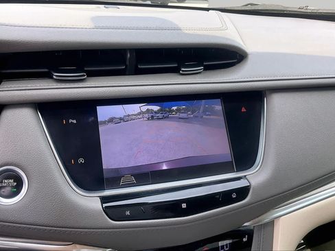 Used 2020 Cadillac XT5 Premium Luxury FWD image 27