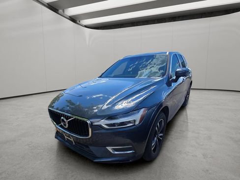 Used 2019 Volvo XC60 T8 Momentum w/ Advanced Package AWD/4WD image 12
