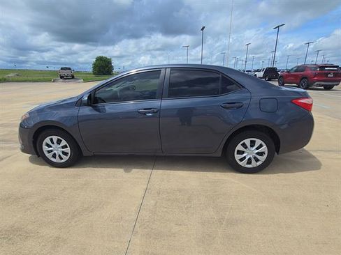 Used 2018 Toyota Corolla L FWD image 8