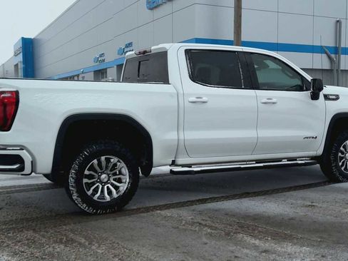 Certified 2022 GMC Sierra 1500 AT4 w/ Technology Package image 2