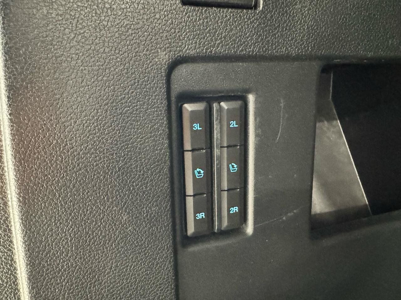 Used 2021 Ford Expedition XLT RWD image 8
