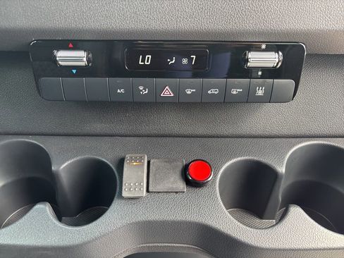 New 2025 Mercedes-Benz Sprinter 3500 image 34