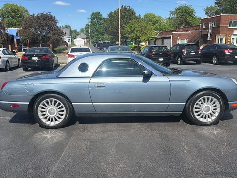 Used 2005 Ford Thunderbird RWD image 16
