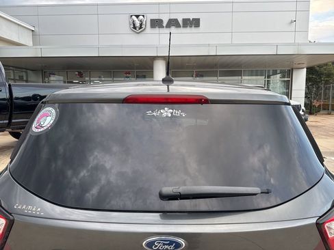 Used 2019 Ford Escape SE AWD/4WD image 5