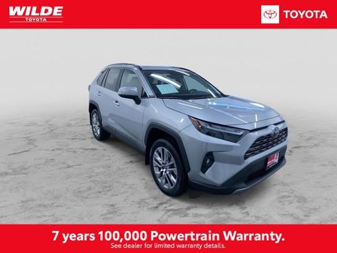 Certified 2022 Toyota RAV4 Limited image 3