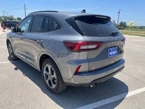 Used 2023 Ford Escape ST-Line Select w/ Tech Pack #1 AWD/4WD image 3