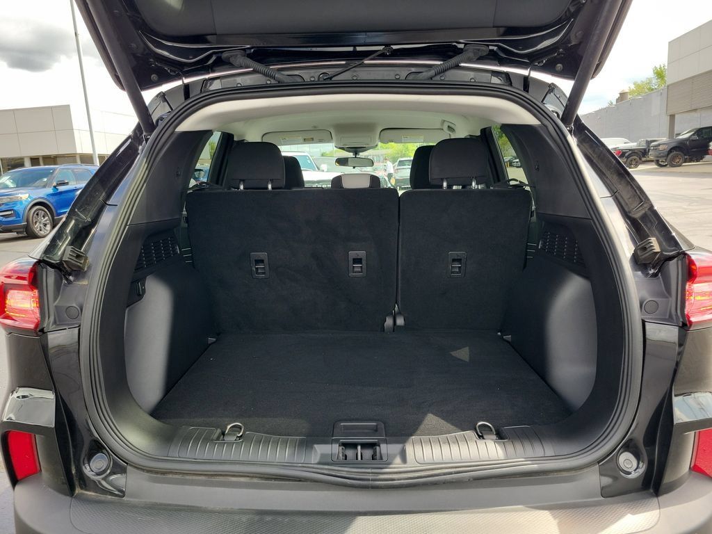 Certified 2023 Ford Escape Active AWD/4WD image 10
