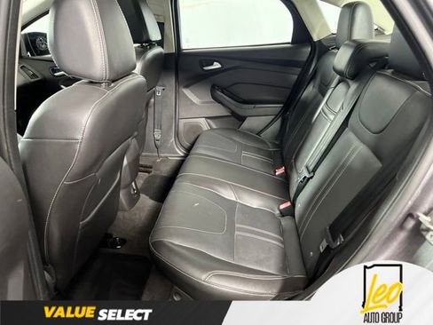 Used 2013 Ford Focus SE FWD image 11