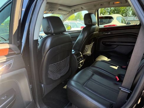 Used 2015 Cadillac SRX Luxury w/ Driver Awareness Package AWD/4WD image 9