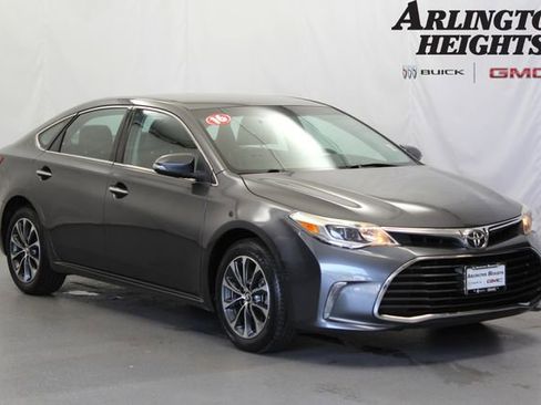 Used 2016 Toyota Avalon XLE FWD image 1
