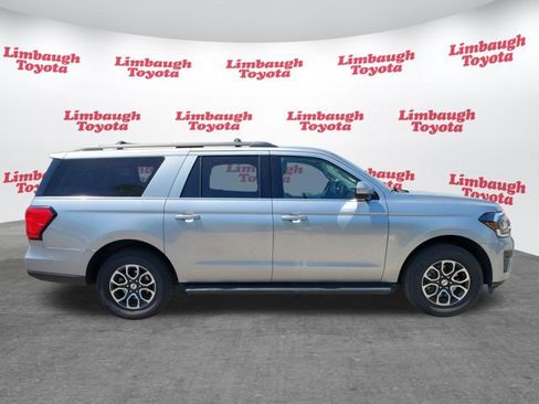 Used 2024 Ford Expedition Max XLT AWD/4WD image 2