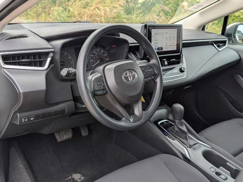 Used 2024 Toyota Corolla LE FWD image 6