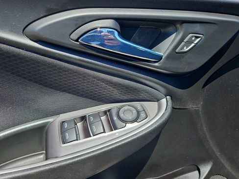 Used 2022 Chevrolet Malibu LS FWD image 16