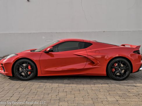 Used 2020 Chevrolet Corvette Stingray Premium Cpe w/ 3LT Preferred Equipment Group image 9