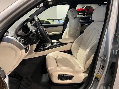Used 2018 BMW X5 xDrive50i image 9