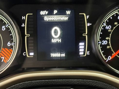 Used 2014 Jeep Cherokee Latitude FWD image 75
