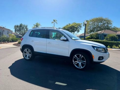 Used 2012 Volkswagen Tiguan S FWD image 14