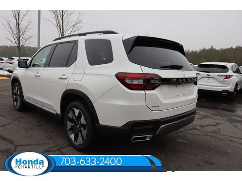 New 2026 Honda Pilot Elite image 5