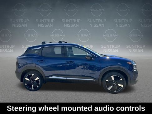 Used 2026 Nissan Kicks SR FWD image 7