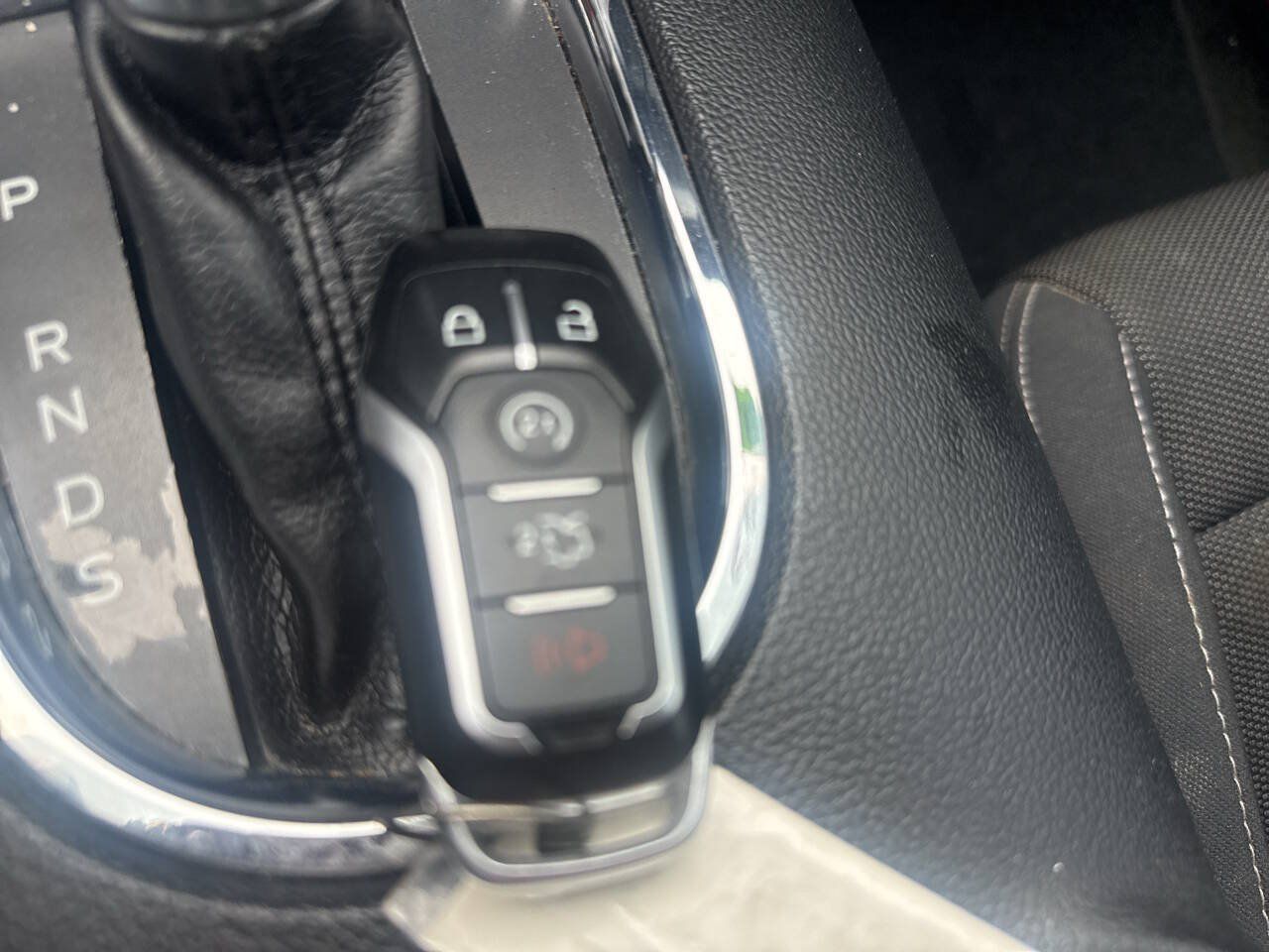 Used 2016 Ford Mustang Coupe RWD image 38