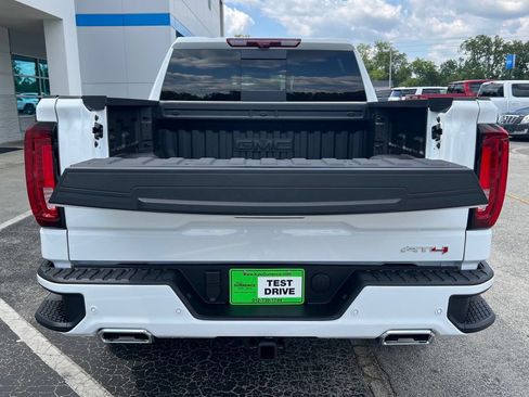 New 2026 GMC Sierra 1500 AT4 w/ AT4 Premium Package AWD/4WD image 9