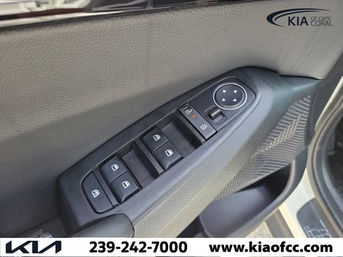 New 2026 Kia Seltos S FWD image 20