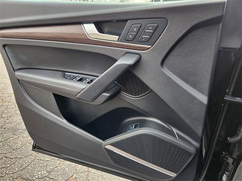 Used 2025 Audi Q5 2.0T Premium Plus w/ Premium Plus Package image 22