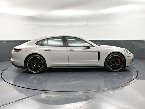 Certified 2022 Porsche Panamera 4S image 9