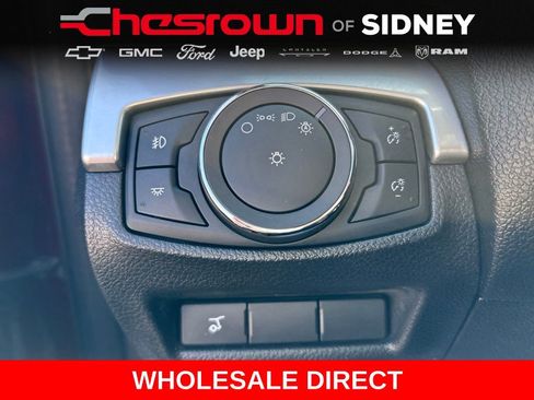 Used 2017 Ford Explorer XLT w/ Equipment Group 202A AWD/4WD image 15