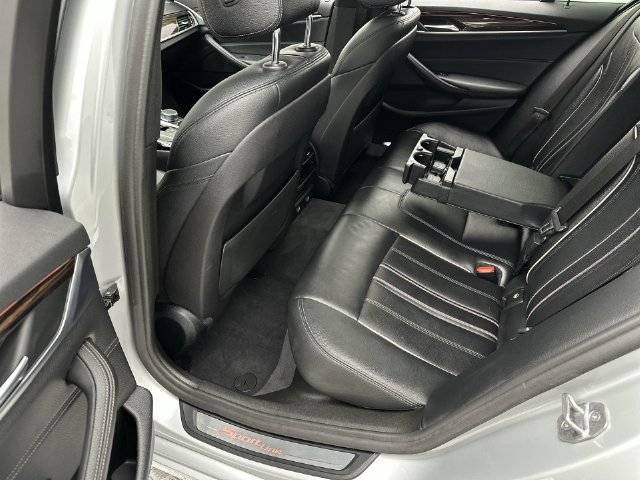 Used 2019 BMW 530i xDrive AWD/4WD image 23