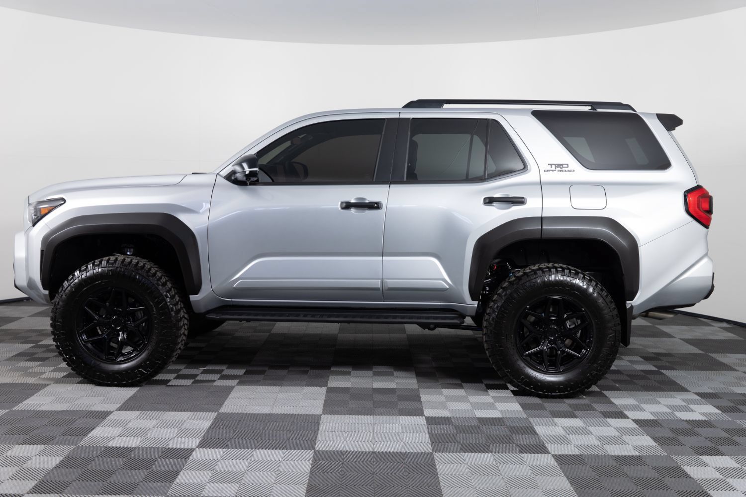 Used 2026 Toyota 4Runner TRD Off-Road Premium AWD/4WD image 3