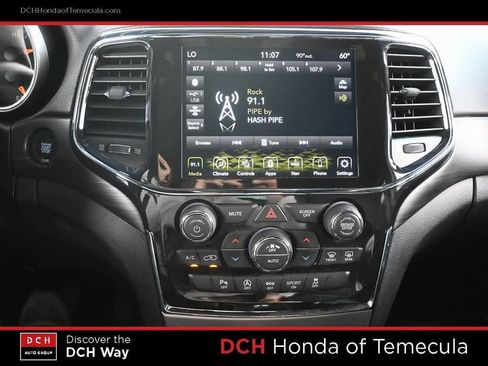 Used 2021 Jeep Grand Cherokee Laredo X image 12