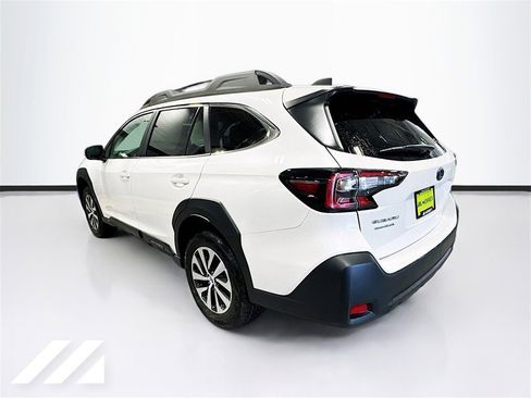 Certified 2025 Subaru Outback Premium image 6
