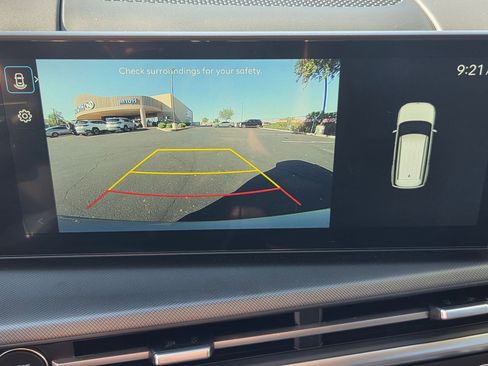 Certified 2025 Hyundai Santa Fe SEL image 15