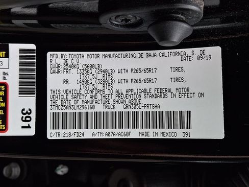 Used 2020 Toyota Tacoma TRD Sport AWD/4WD image 27